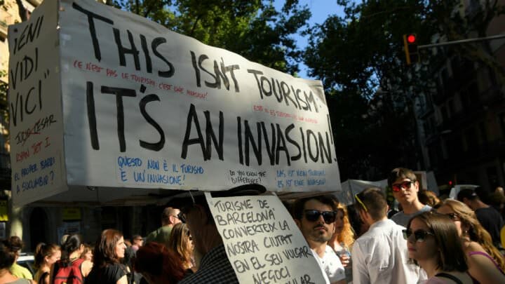 anti tourism protests in barcelona